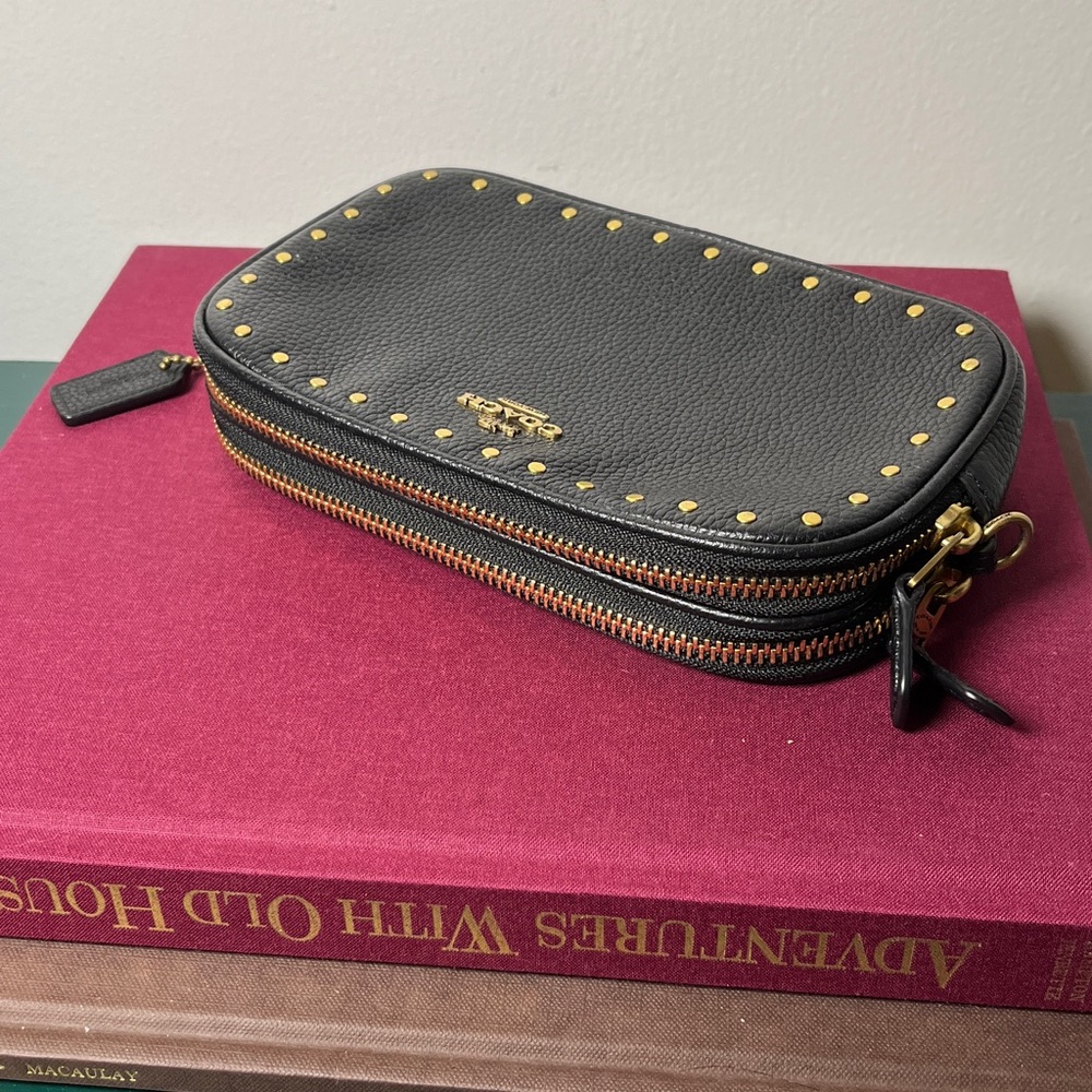 COACH Sadie Border BRDR Rivet Clutch Black Pebble Leather Crossbody *No Strap* - Picture 3 of 15